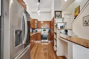 2404 NE 135th St, North Miami, FL 33181 - Photo 33
