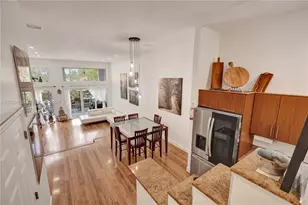 2404 NE 135th St, North Miami, FL 33181 - Photo 9