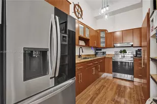 2404 NE 135th St, North Miami, FL 33181 - Photo 3