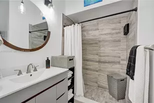 2404 NE 135th St, North Miami, FL 33181 - Photo 7