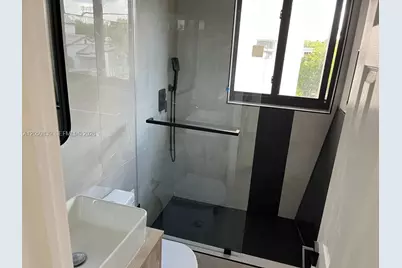 7128 Indian Creek Dr #9, Miami Beach, FL 33141 - Photo 5