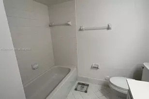 2911 SE 13th Rd, Homestead, FL 33035 - Photo 9