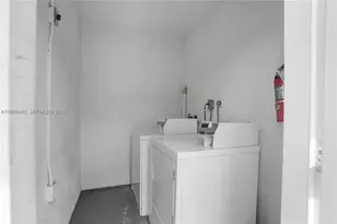 932 Moffett St, Hallandale Beach, FL 33009 - Photo 17