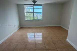 17800 Atlantic Blvd, Sunny Isles Beach, FL 33160 - Photo 7