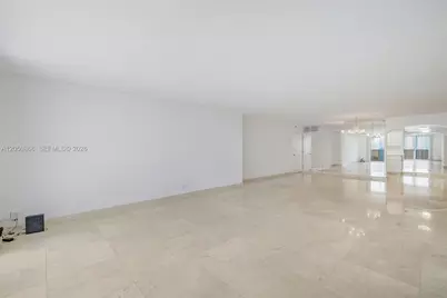 6039 Collins Ave #517, Miami Beach, FL 33140 - Photo 9