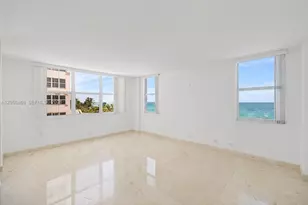 6039 Collins Ave, Miami Beach, FL 33140 - Photo 19