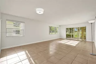 8798 Holly Ct, Tamarac, FL 33321 - Photo 7