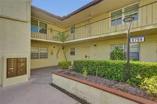 8798 Holly Ct, Tamarac, FL 33321 - Photo 27