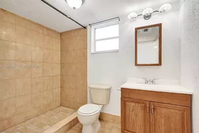 8798 Holly Ct #101, Tamarac, FL 33321 - Photo 19