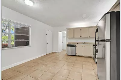 8798 Holly Ct #101, Tamarac, FL 33321 - Photo 5