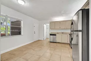 8798 Holly Ct, Tamarac, FL 33321 - Photo 5