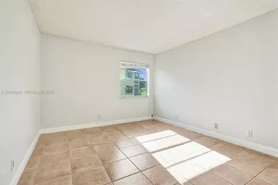 8798 Holly Ct #101, Tamarac, FL 33321 - Photo 21
