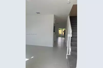 1642 SE 26th Ter #1642, Homestead, FL 33035 - Photo 5