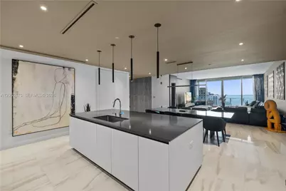 300 Biscayne Blvd Way #3104, Miami, FL 33131 - Photo 9