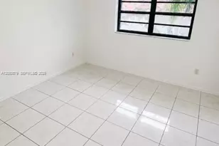 5373 W 24th Ct, Hialeah, FL 33016 - Photo 7