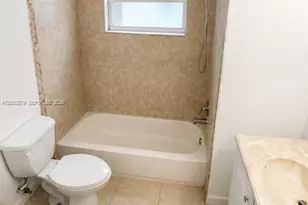 5373 W 24th Ct, Hialeah, FL 33016 - Photo 5