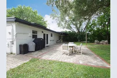 5030 SW 113th Ct, Miami, FL 33165 - Photo 11