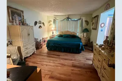 25935 SW 123rd Ave, Homestead, FL 33032 - Photo 11