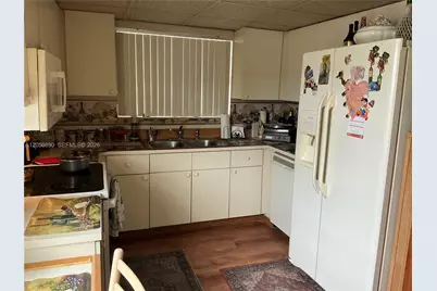 25935 SW 123rd Ave, Homestead, FL 33032 - Photo 5