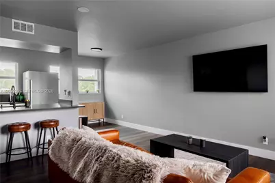 609 NE 13th Ave #302, Fort Lauderdale, FL 33304 - Photo 3