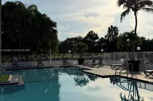 643 Vista Isles Dr, Sunrise, FL 33325 - Photo 5