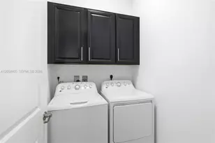 12441 NW 18th Ct, Pembroke Pines, FL 33028 - Photo 29