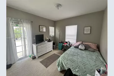215 NE 32nd Ter, Homestead, FL 33033 - Photo 13