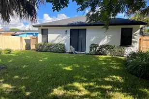 141 W 16th St, Riviera Beach, FL 33404 - Photo 15