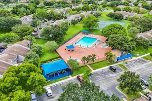 502 Woodgate Cir, Sunrise, FL 33326 - Photo 43