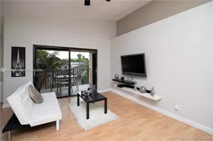 9999 Summerbreeze Dr, Sunrise, FL 33322 - Photo 5