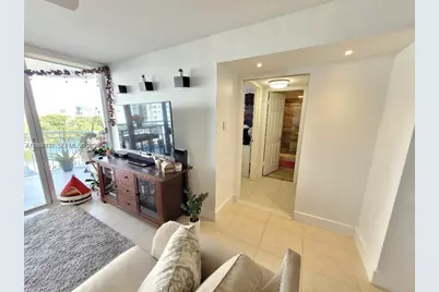 18081 Biscayne Blvd #602, Aventura, FL 33160 - Photo 13