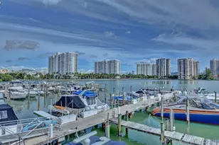 18081 Biscayne Blvd, Aventura, FL 33160 - Photo 19