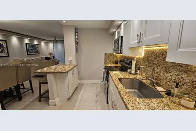 18081 Biscayne Blvd #602, Aventura, FL 33160 - Photo 3