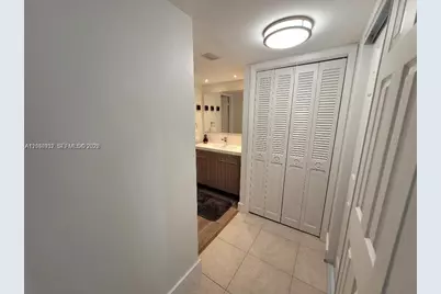 18081 Biscayne Blvd #602, Aventura, FL 33160 - Photo 19