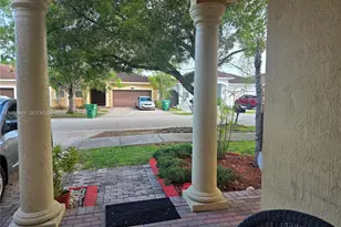 15103 SW 11th Ln, Miami, FL 33194 - Photo 3