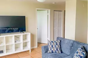 1740 NW N River Dr, Miami, FL 33125 - Photo 9
