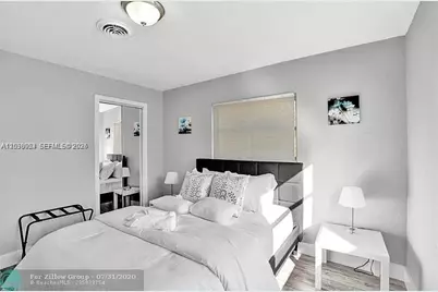 608 N 24th Ave, Hollywood, FL 33020 - Photo 9