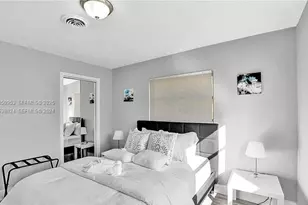 608 N 24th Ave, Hollywood, FL 33020 - Photo 9
