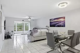 1300 SW 125th Ave, Pembroke Pines, FL 33027 - Photo 3