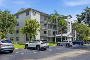 1300 SW 125th Ave, Pembroke Pines, FL 33027 - Photo 21