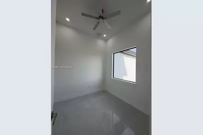 329 Kismet Pkwy W, Cape Coral, FL 33990 - Photo 9