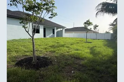 329 Kismet Pkwy W, Cape Coral, FL 33990 - Photo 23