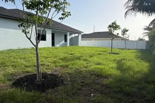 329 Kismet Pkwy W, Cape Coral, FL 33990 - Photo 23