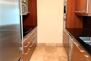 1331 Brickell Bay Dr, Miami, FL 33131 - Photo 5
