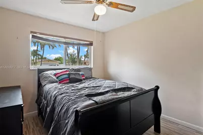 2251 NW 87th Ave, Pembroke Pines, FL 33024 - Photo 15