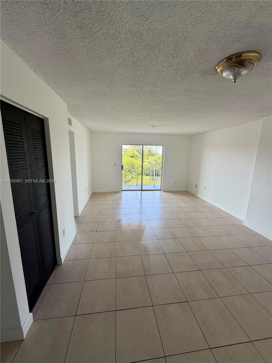 8200 SW 210th St #303 - 8200 SW 210th St #303, Cutler Bay, FL 33189 Luxury Property | Jose Angel Pina