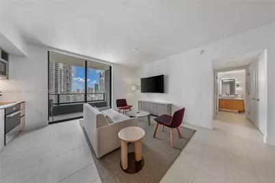 159 NE 6 Street #2402, Miami, FL 33132 - Photo 5