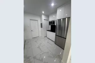 7400 SW 39th St #1, Miami, FL 33155 - Photo 3
