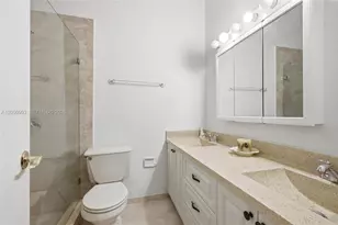 10231 Buttercup Ct, Pembroke Pines, FL 33026 - Photo 17