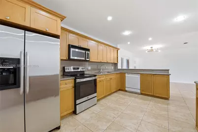 2901 Cleveland St, Hollywood, FL 33020 - Photo 13